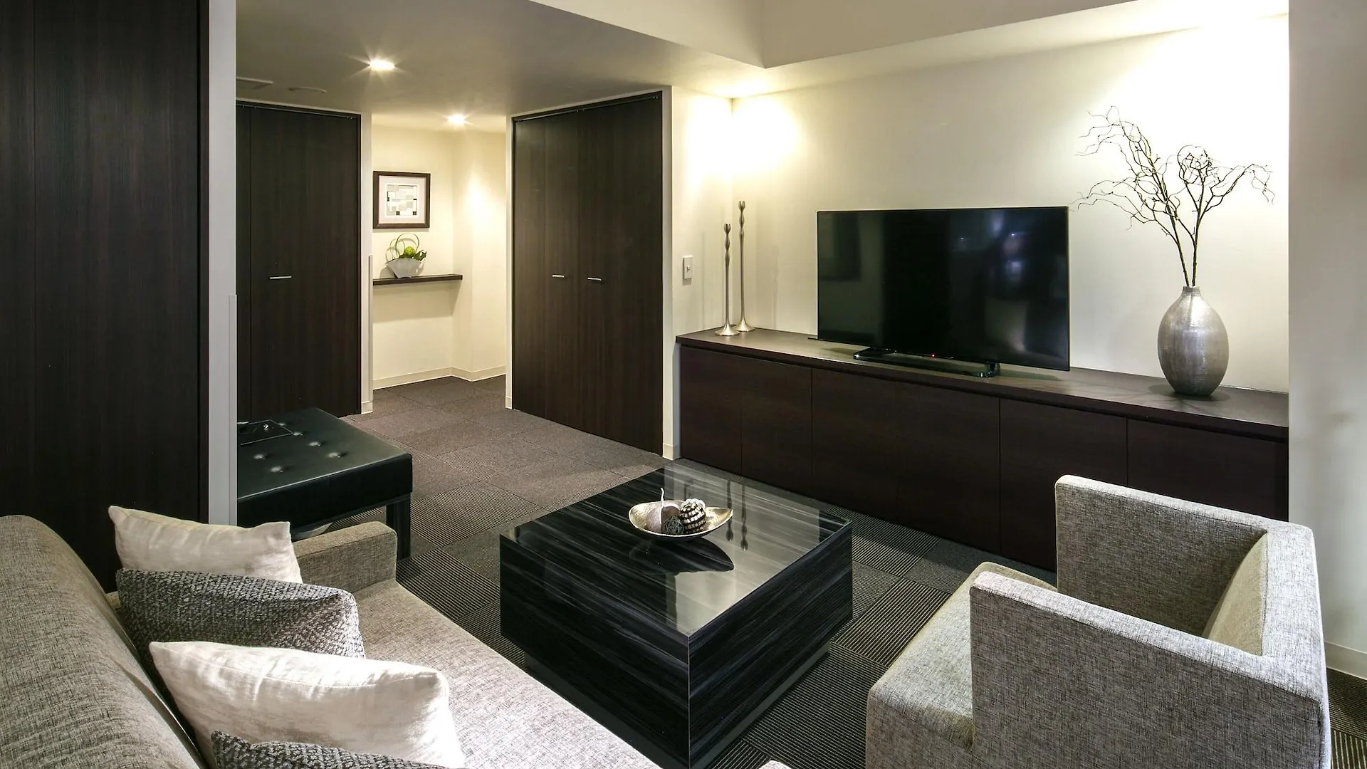 Roppongi Hotel S Токио