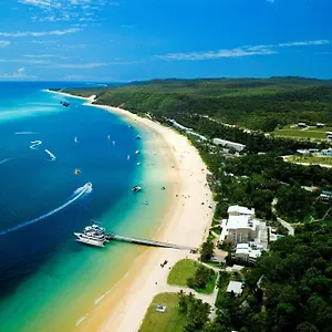 Resort Island ****