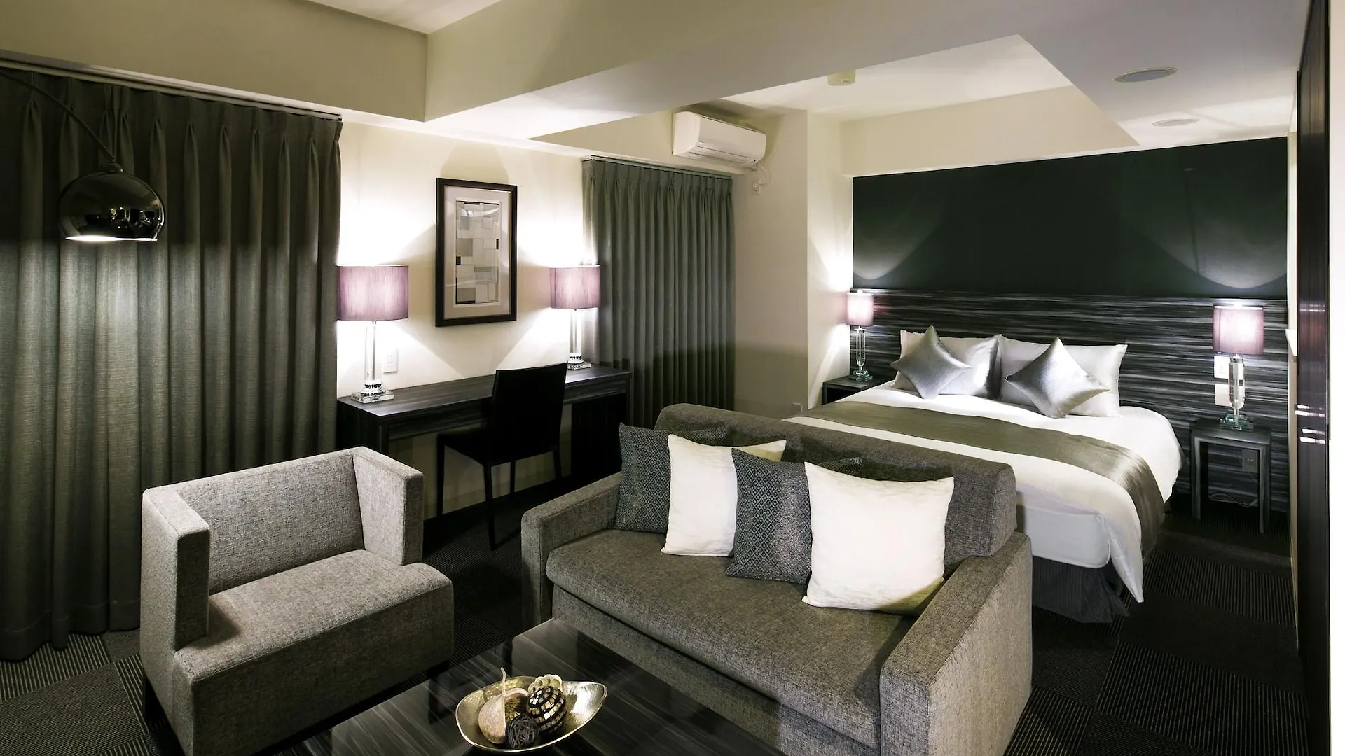 Roppongi Hotel S Tokyo 4*,